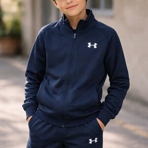 Under Armour Dark Blue Athletic Set Size YXL